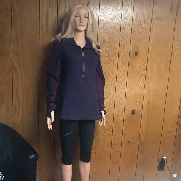 Lululemon"Purple Stripe Star Runner 1/2 Zip Pullover- Size None-Good Condition - Picture 11 of 14